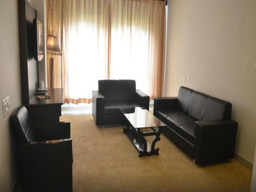 Seven Sky Clarks Exotica Hotel Bhuj Phòng bức ảnh