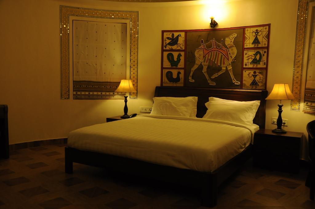 Seven Sky Clarks Exotica Hotel Bhuj Ngoại thất bức ảnh