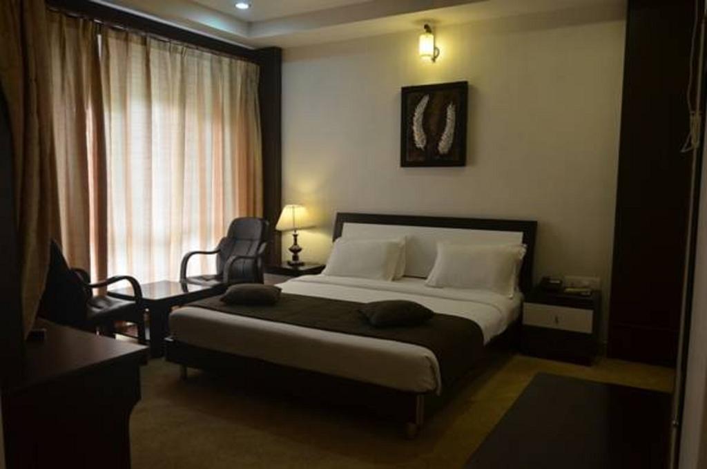 Seven Sky Clarks Exotica Hotel Bhuj Phòng bức ảnh