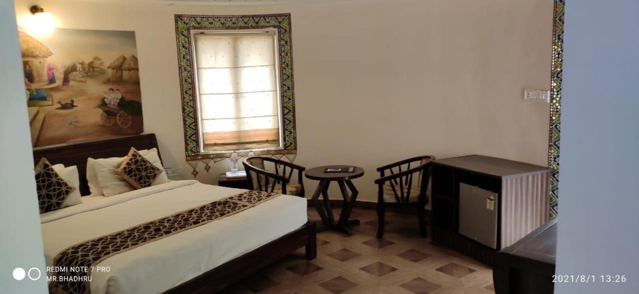 Seven Sky Clarks Exotica Hotel Bhuj Ngoại thất bức ảnh