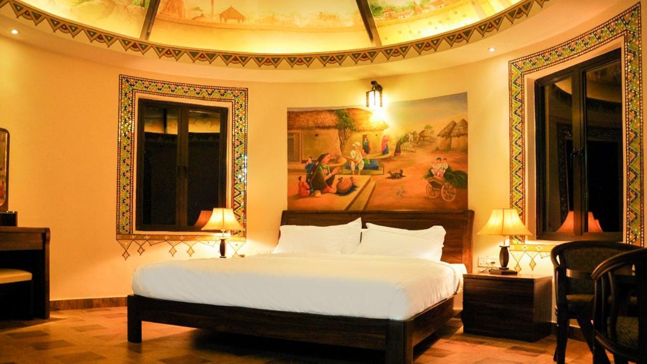 Seven Sky Clarks Exotica Hotel Bhuj Ngoại thất bức ảnh