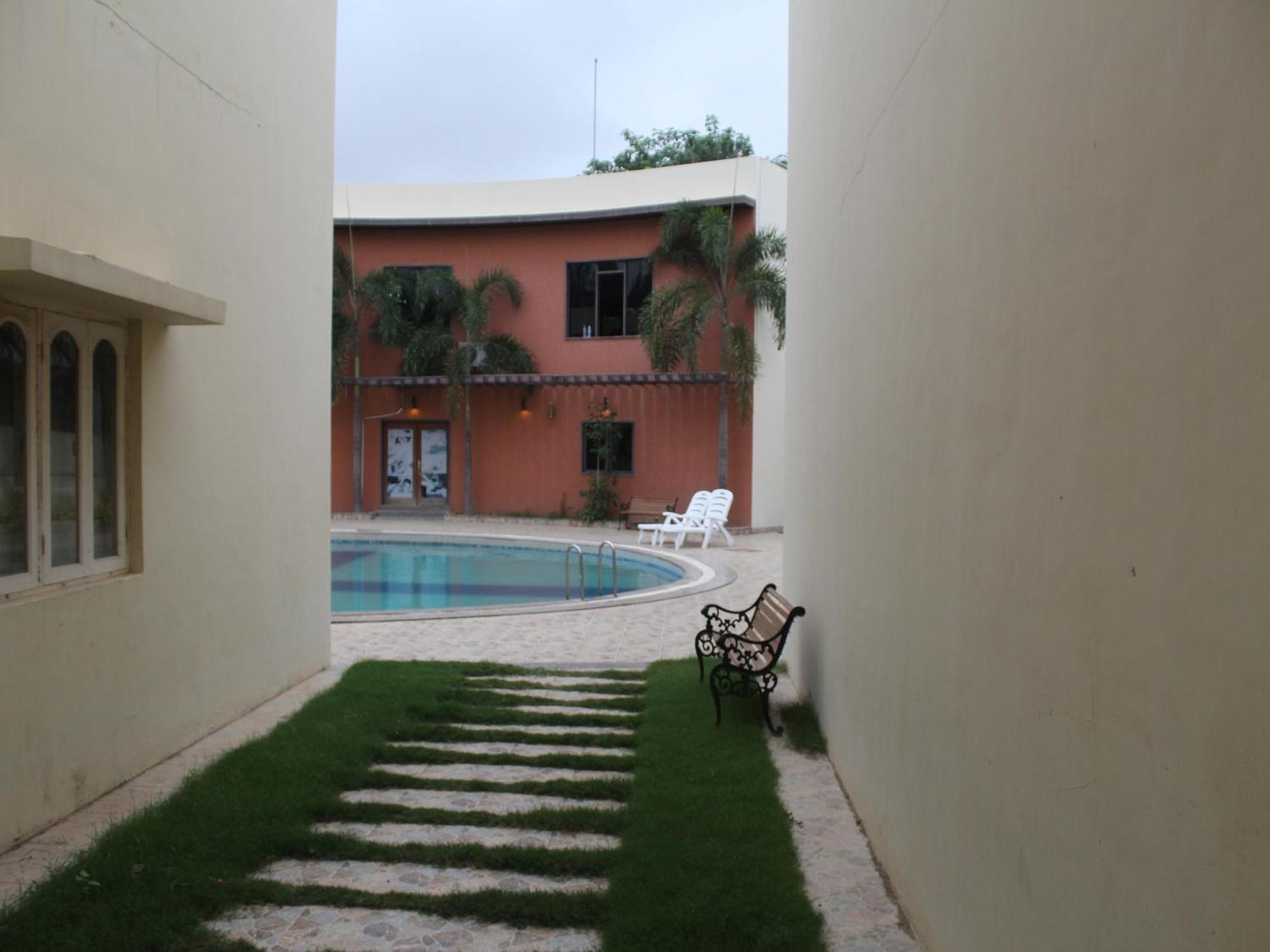 Seven Sky Clarks Exotica Hotel Bhuj Ngoại thất bức ảnh