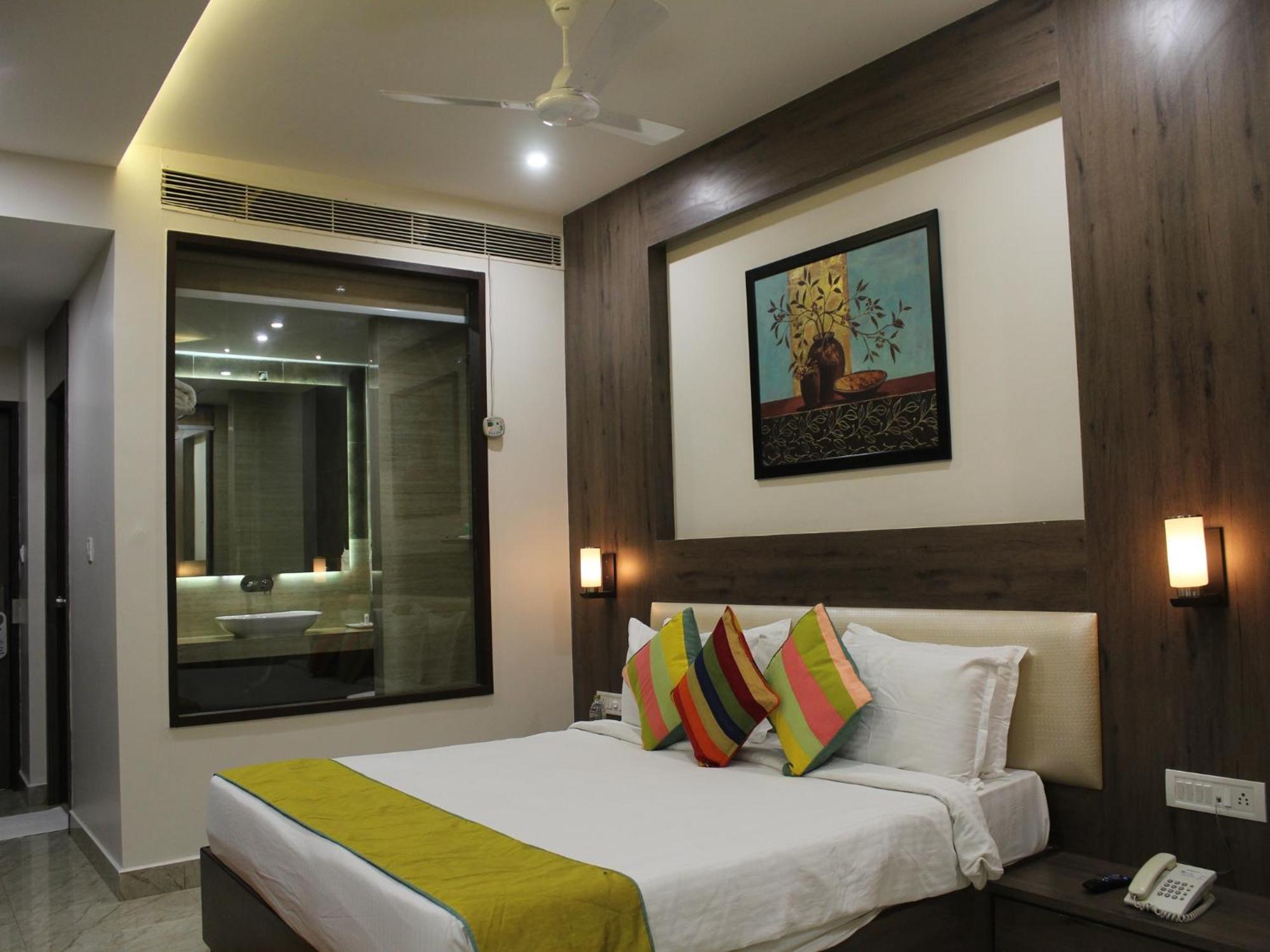 Seven Sky Clarks Exotica Hotel Bhuj Ngoại thất bức ảnh
