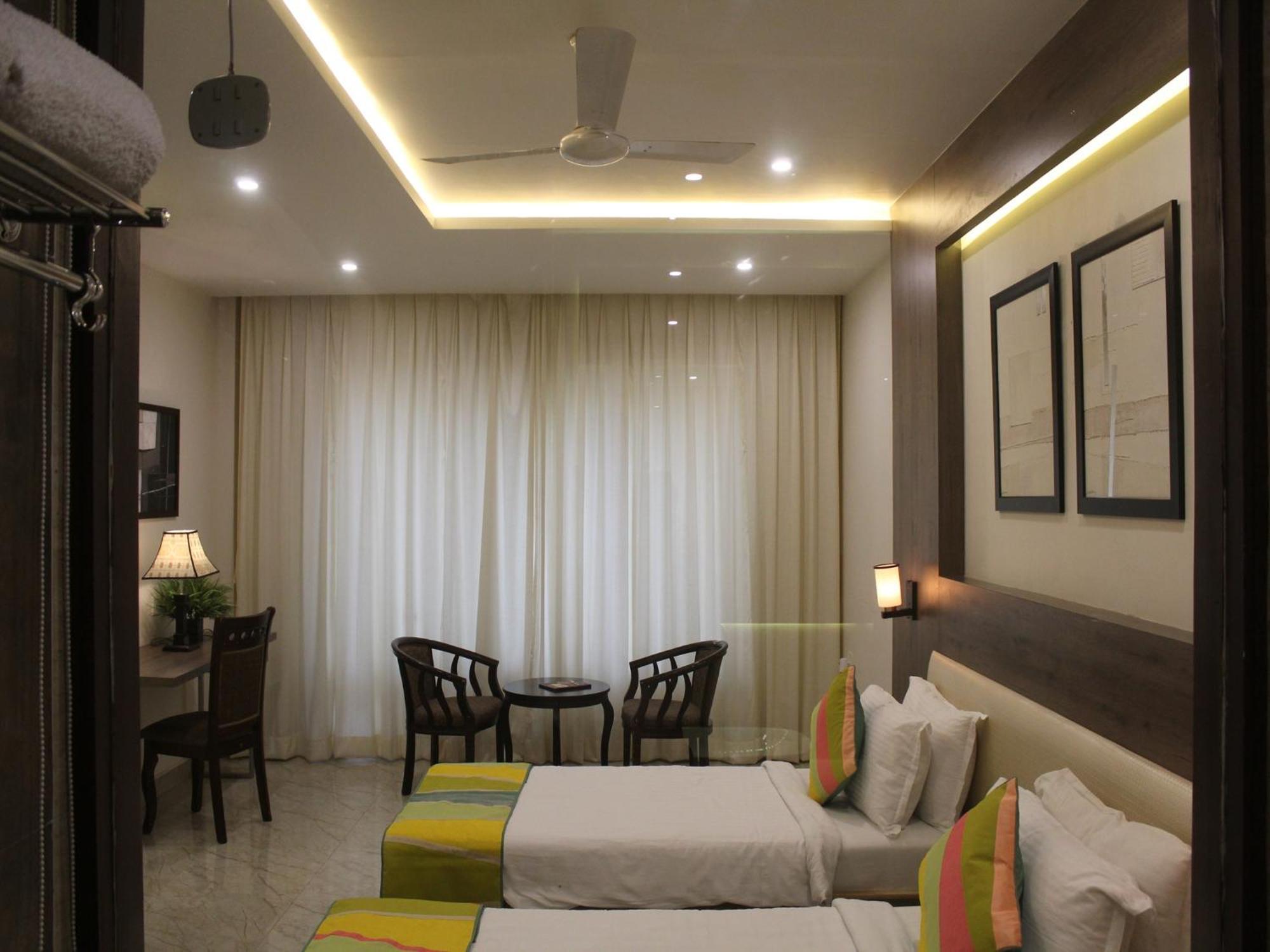 Seven Sky Clarks Exotica Hotel Bhuj Ngoại thất bức ảnh